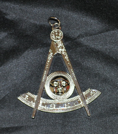 Order of Athelstan Past Masters Collar Jewel - Click Image to Close